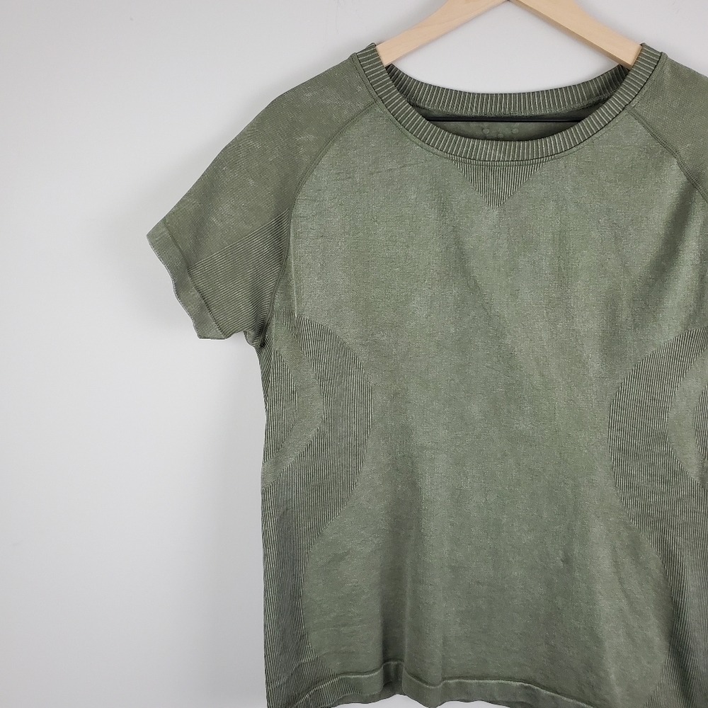 Green Workout Top No Size - Picture 2 of 4